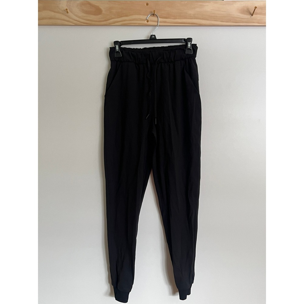 Lululemon‎ Stretch High Rise Joggers Black Casual Athleisure Women Size 4